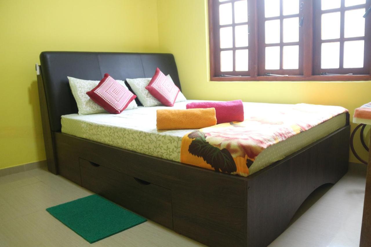 Apple Sara Home Stay Kandy Eksteriør billede